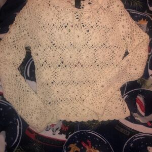 SALE Just in Like New Vintage Cream Express handknit crochet  floral sweater